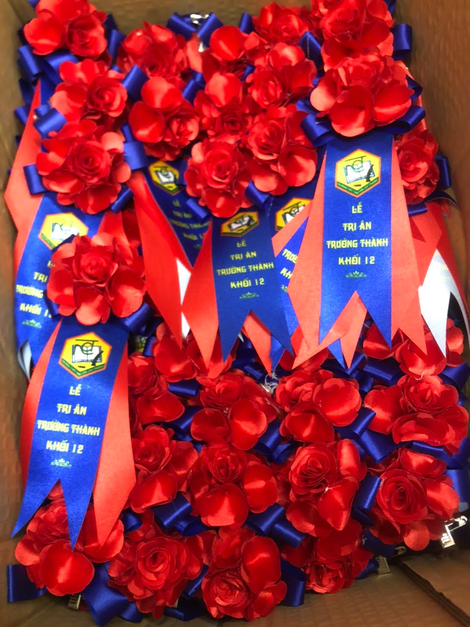 Hoa Cài Áo Đại Biểu Hà Nội - Xưởng May Cờ Hà Nội 038.707.6789 1 1bb754ed87e727b97ef6