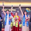 Hoa cài áo đại biểu giá rẻ