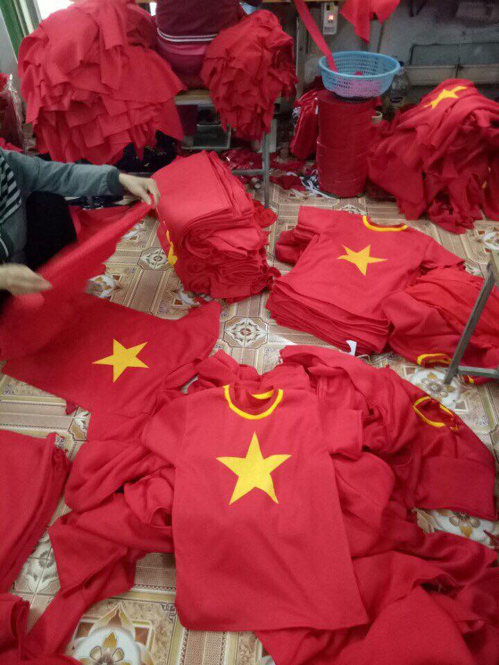 Áo cờ đỏ sao vàng Hà Nội 2 Áo cờ đỏ sao vàng