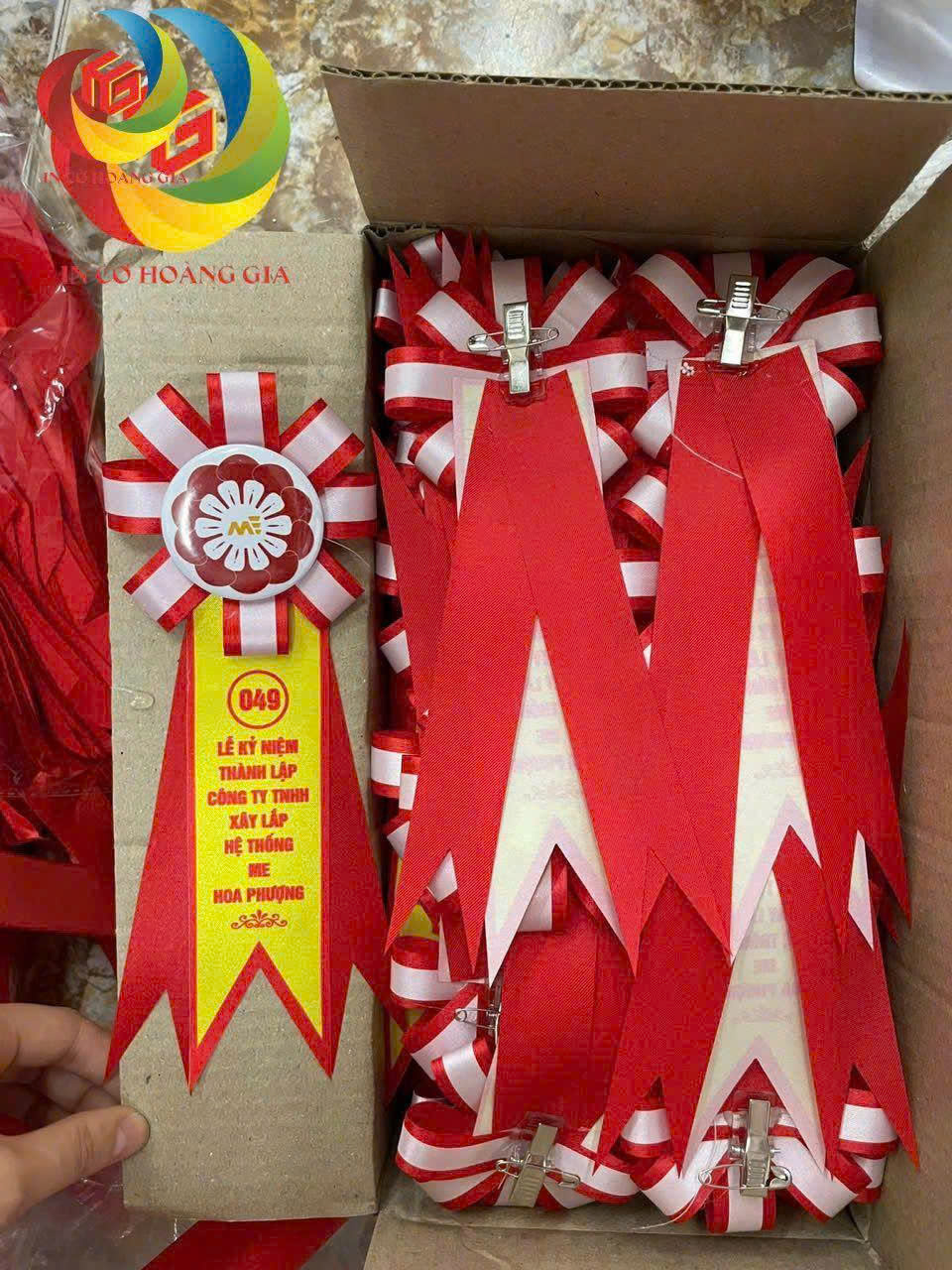 hoa cài áo giá rẻ