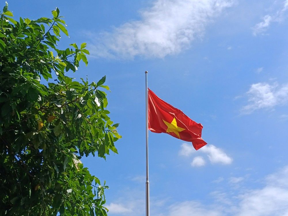 CỜ ĐỎ SAO VÀNG GIÁ SỈ MIỀN BẮC-XƯỞNG CỜ HÀ NỘI