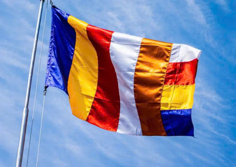 Mua cờ phật giáo ở đâu