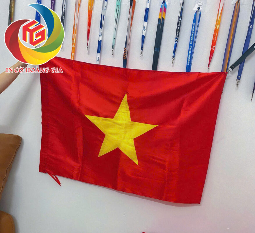 Top 3 xưởng sản xuất cờ tổ quốc uy tín