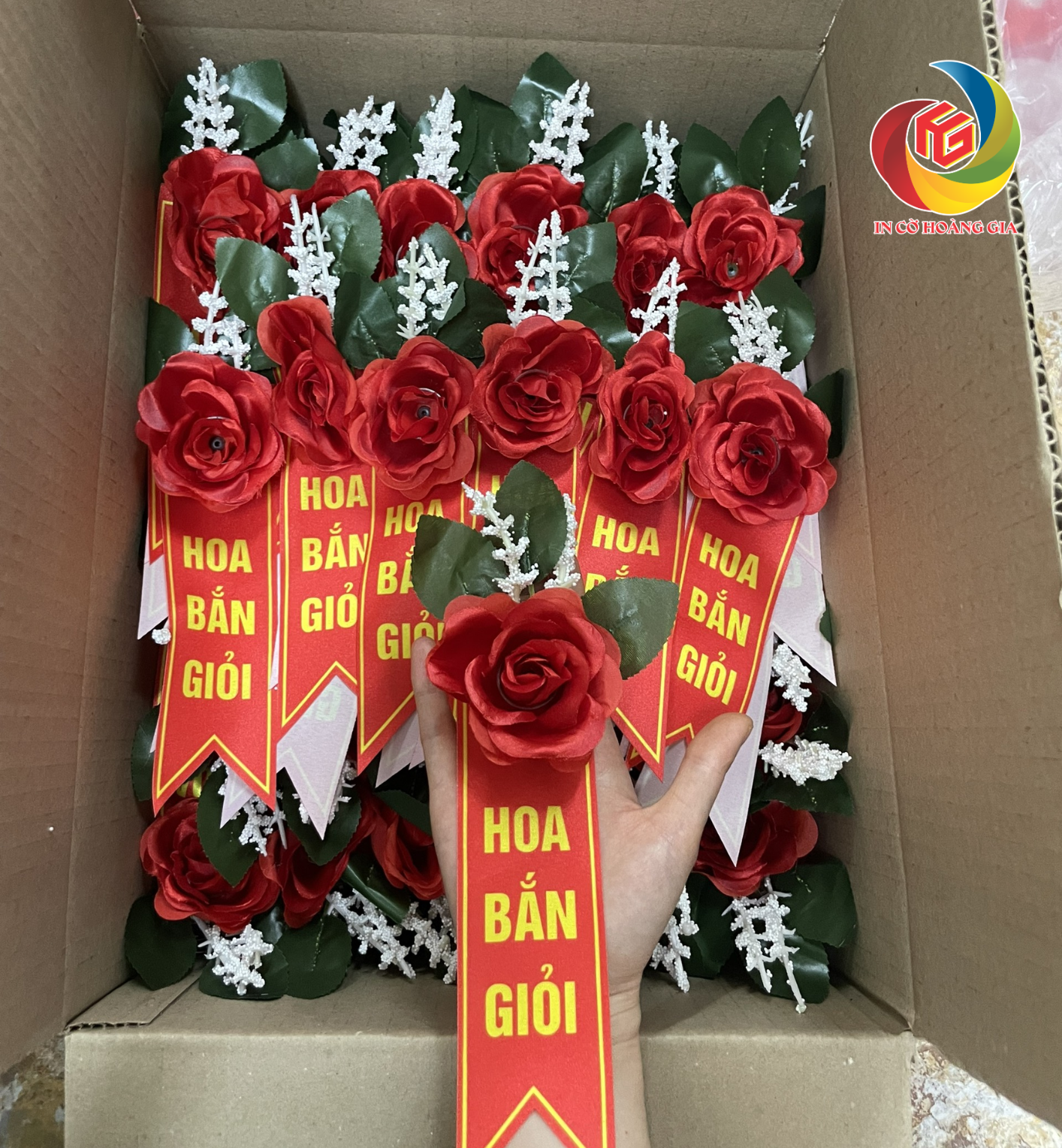 Hoa cài áo
